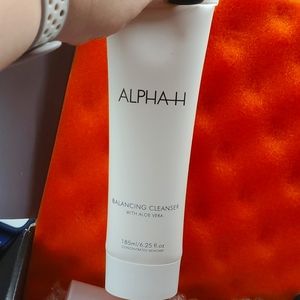 ALPHA H BALANCING CLEANSER